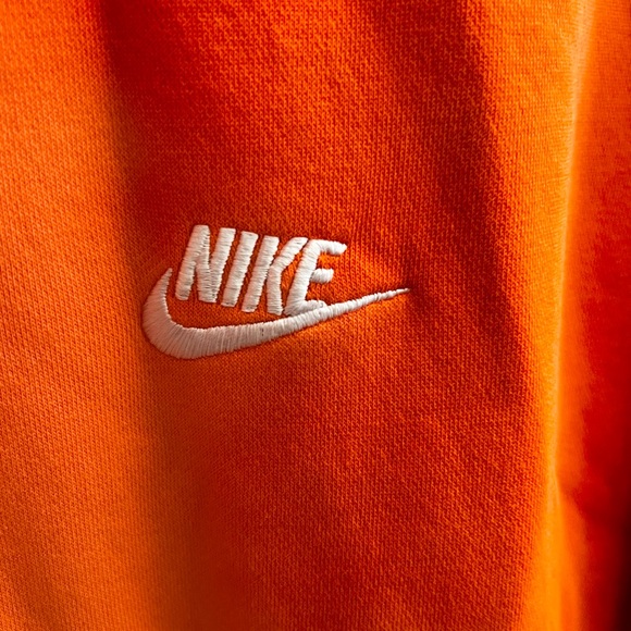 💥SOLD💥 Orange Men’s NIKE Sweatsuit - Picture 4 of 7